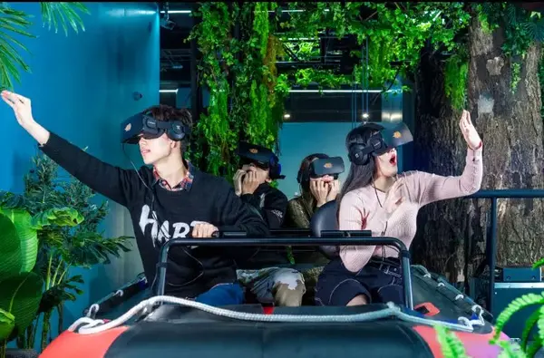 从断裂狭窄的索道飞跃, 超实境vr体验,如此妙不可言!