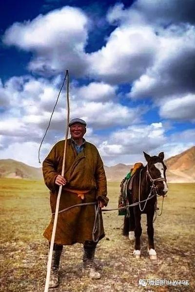 每当人们提起草原,便会想到生活和主宰草原的——蒙古人.
