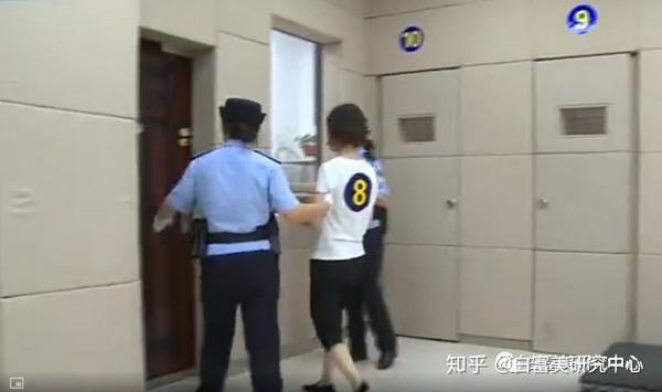 骗140w遭通缉却靠颜值圈粉无数被封最美女逃犯如今要当网红出道