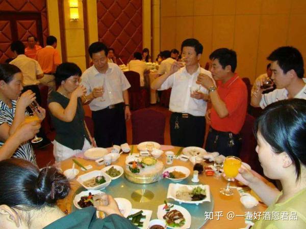 酒桌规矩最多的地方是哪里?山东人的酒席座次和敬酒规矩告诉你