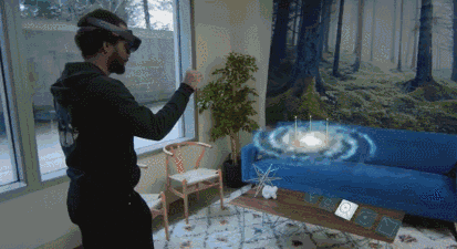 而广义的游戏却是所有孩童的天性行为,是一个孩子在心理上借助想象来