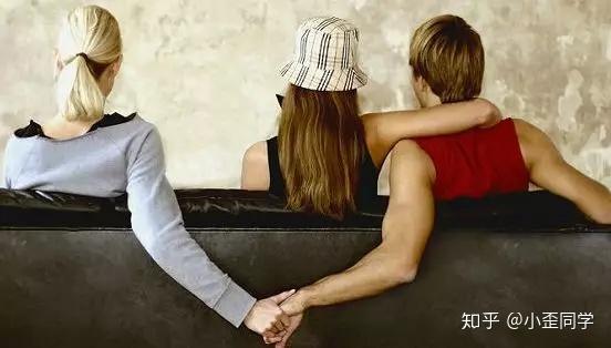 古话说,女人不坏,男人不爱.