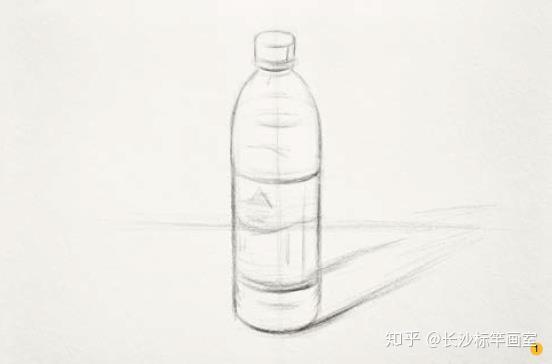 素描塑料瓶的不同画法