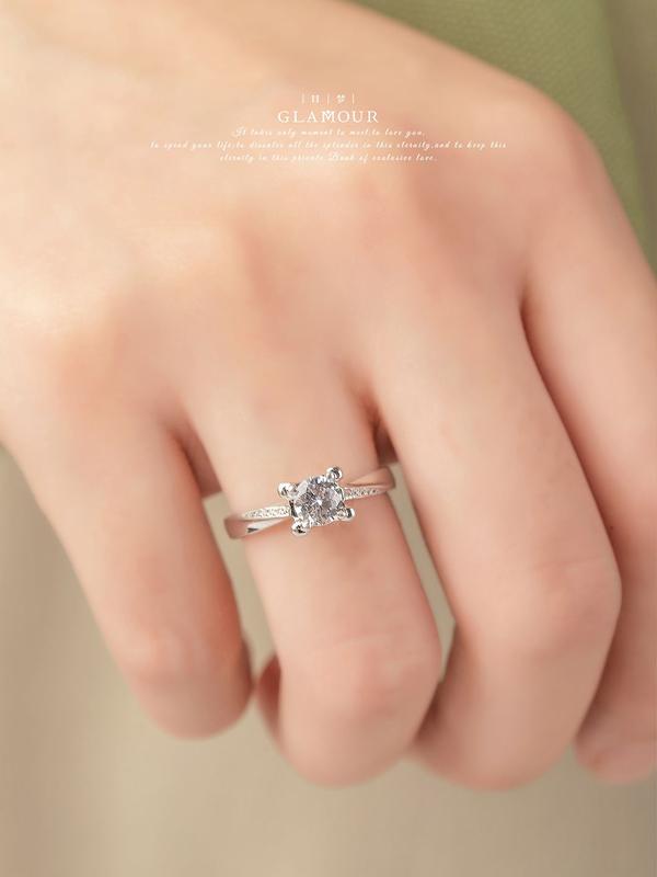 钻戒定制经典四爪优化显大牛头款钻戒