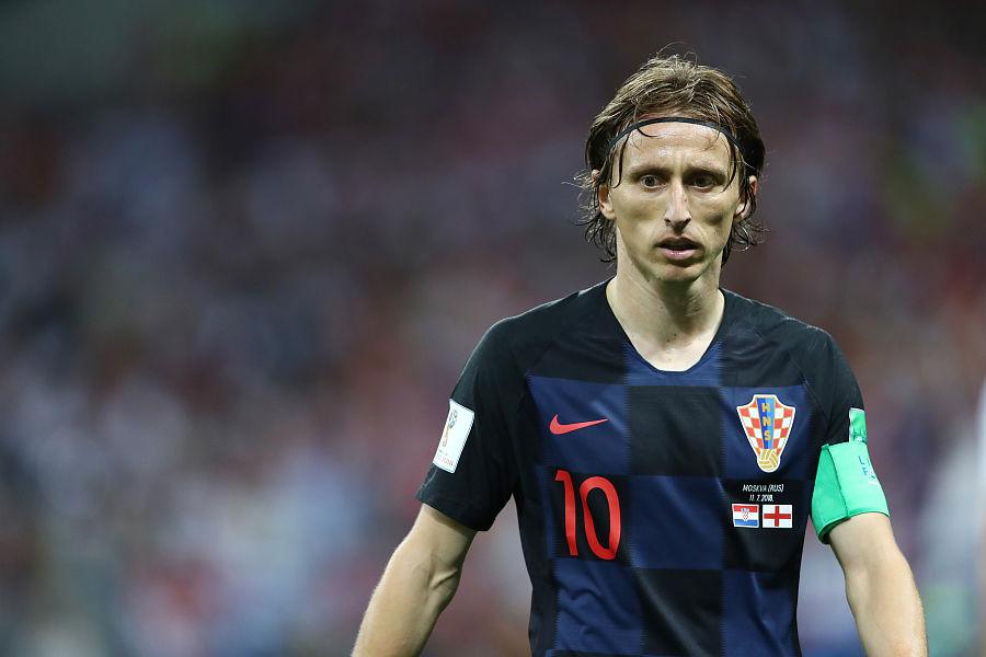 莫德里奇一直是这个世界上最优秀的中场之一,而这个夏天,他是唯一