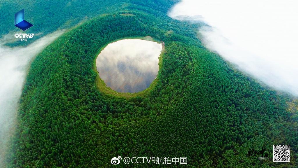 《航拍中国》第二季:穿越云层,感悟内蒙古的草原风情