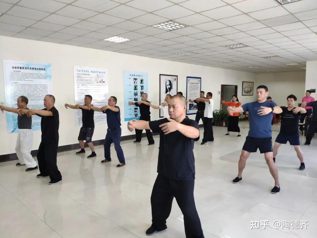 站桩与腹式深呼吸上海德圆老师谈站桩