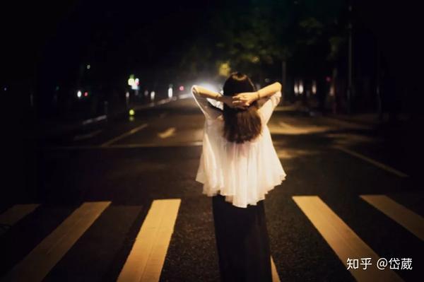 男人永远要记住:离婚不一定是解脱,有可能是更深的"万丈深渊"