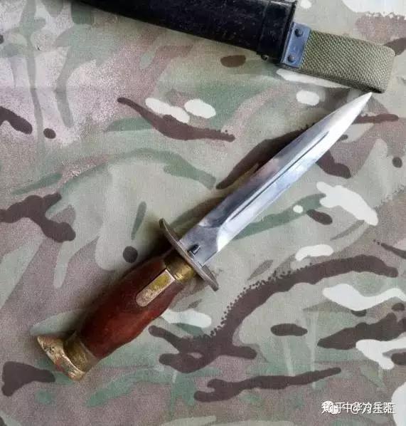 中国84式侦察兵匕首为何只刺不砍?新式侦察兵匕首有哪些黑科技?