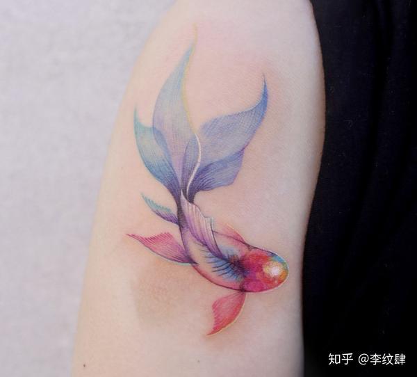 武汉纹身 "金鱼纹身图案分享"