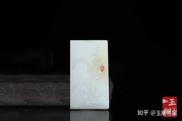 玉雕名家 尚玉玲 作品《兰花》
