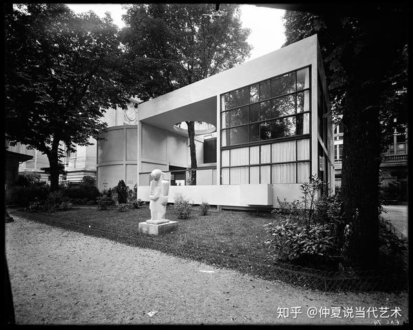 纯粹主义的巅峰之作是勒柯布西耶(le corbusier)的新精神馆(pavilion