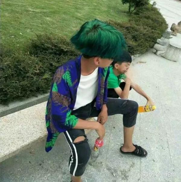 城乡之间,鬼火少年的速度与激情.