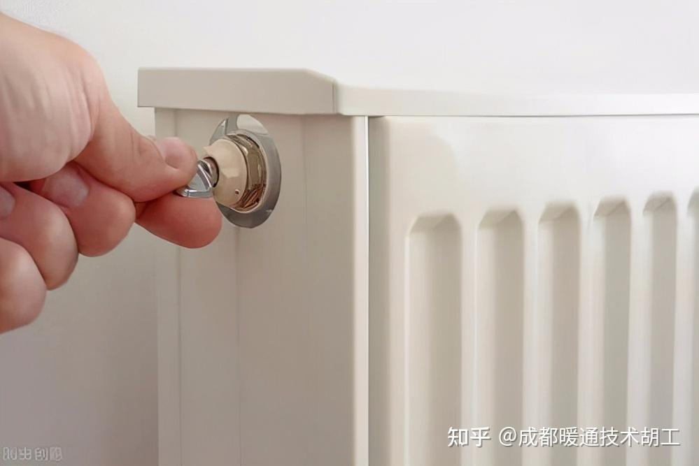 明装暖气片好处多?为什么"金九银十"是明装暖气安装旺季?