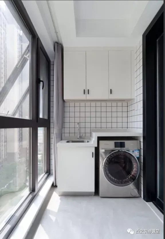 放洗衣机洗衣柜的阳台必须贴墙砖吗