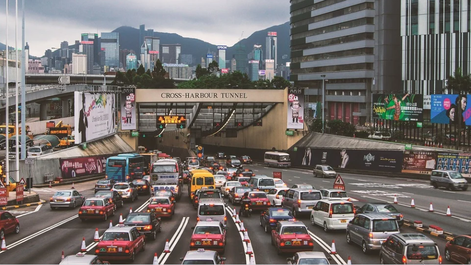 香港居民身份证和香港永久居民身份证的福利待遇有何不同