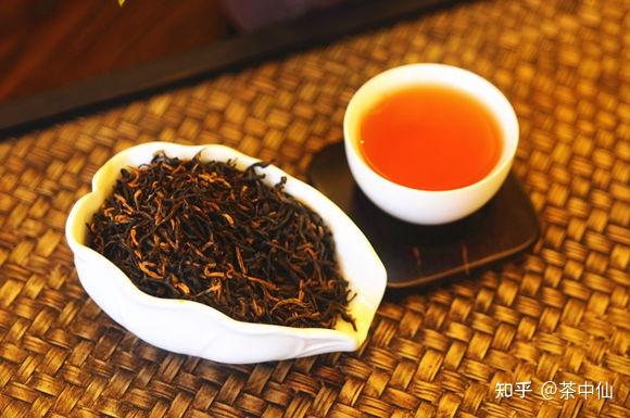 能介绍下茶叶吗白茶绿茶黄茶乌龙茶红茶黑茶各有什么特点