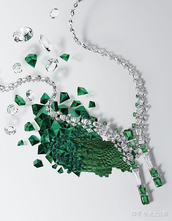 cartier [sur]naturel   gharial 项链:铂金,祖母绿,钻石 (photo