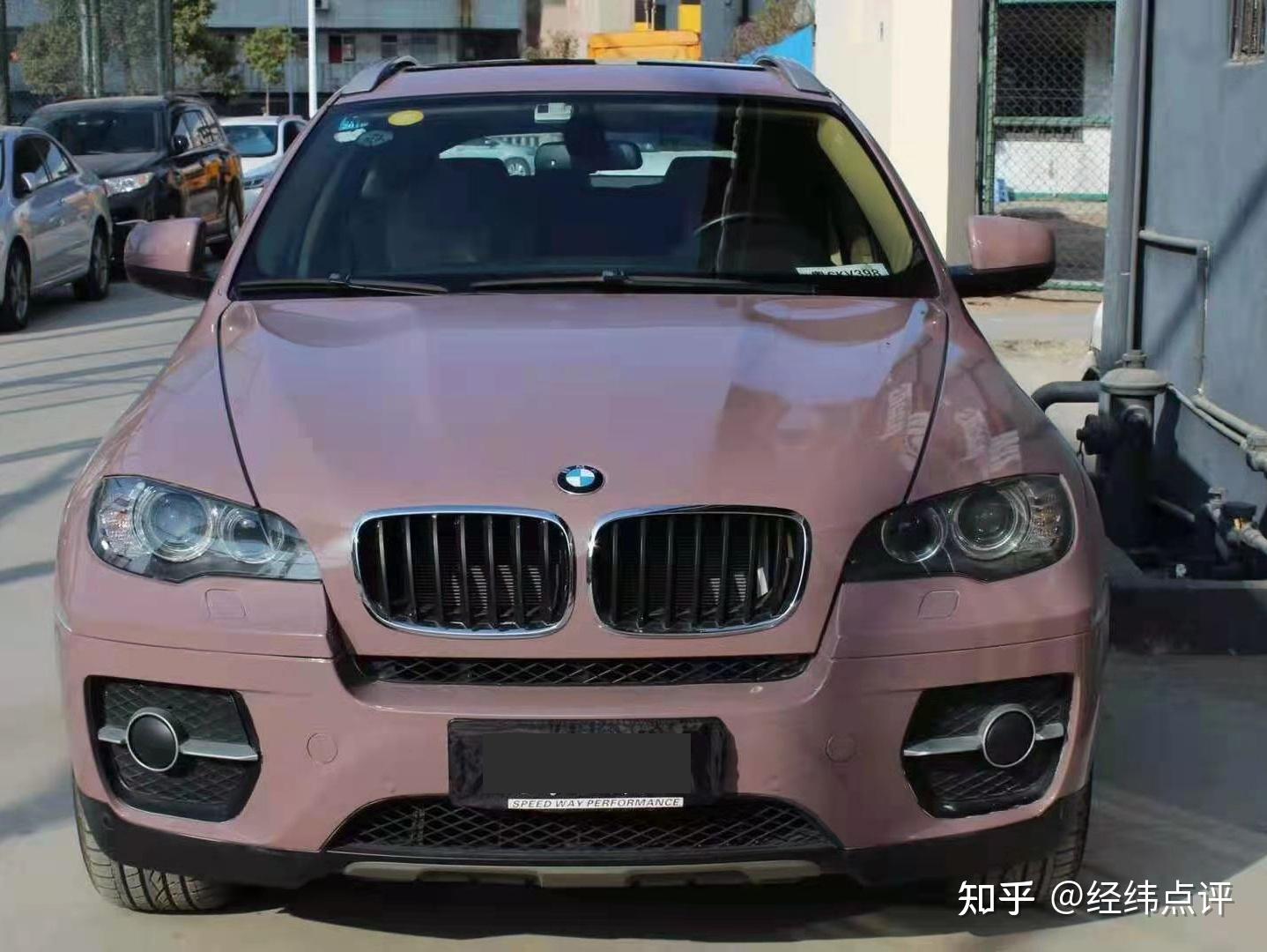新车漆颜色看看保时捷冰莓粉冰晶蓝是如何实力圈粉的