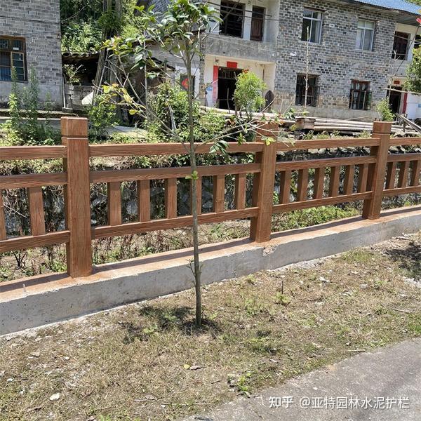 樟树,九江新农村水泥仿木护栏建设,通水通路通电搞绿化,你的城市开始