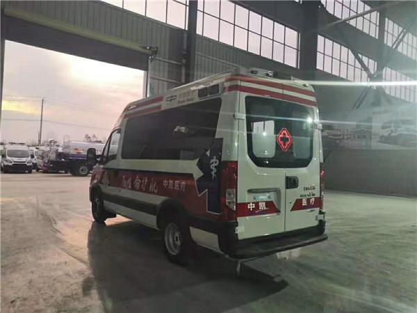 依维柯负压救护车价格多少钱放舱医疗救护车最便宜价格
