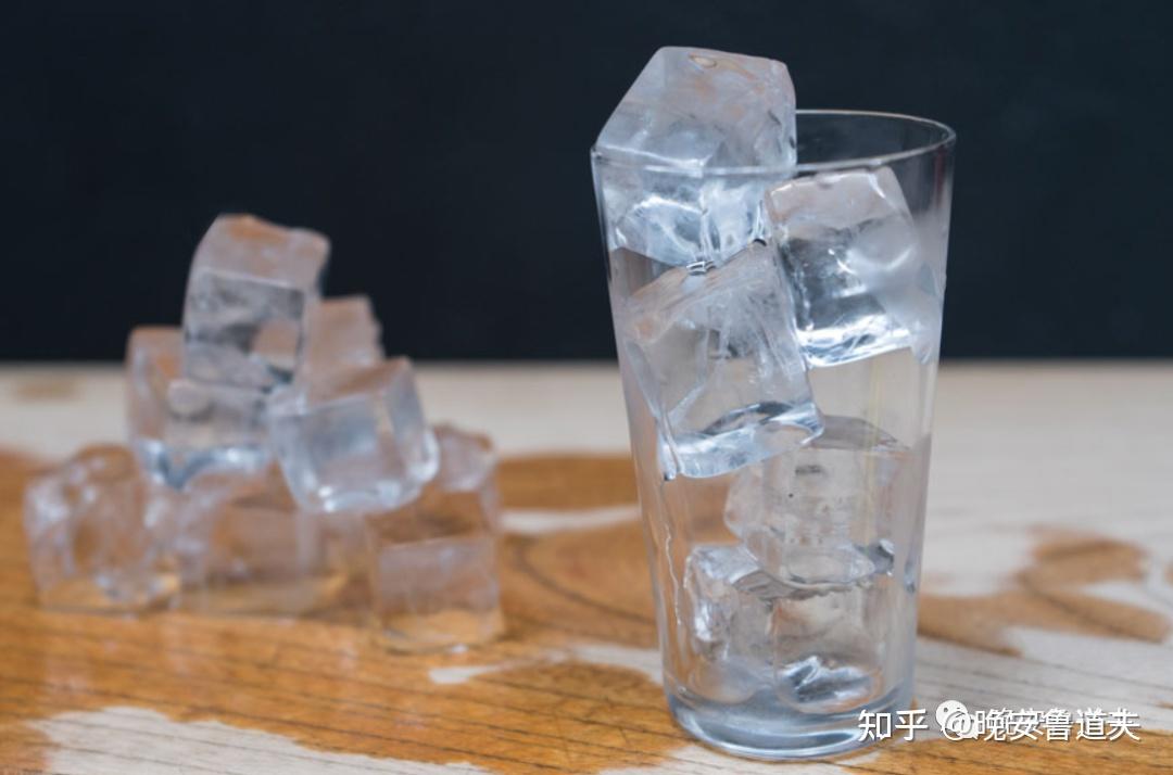 调酒师提升秘籍1冰块的作用