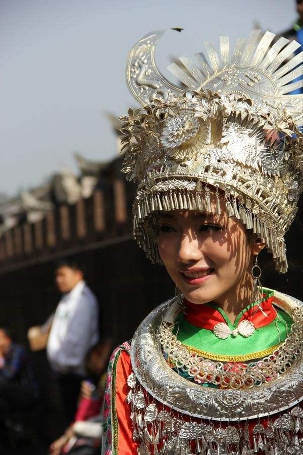 那些贵过爱马仕的银饰让苗族阿妹成为真正的白富美