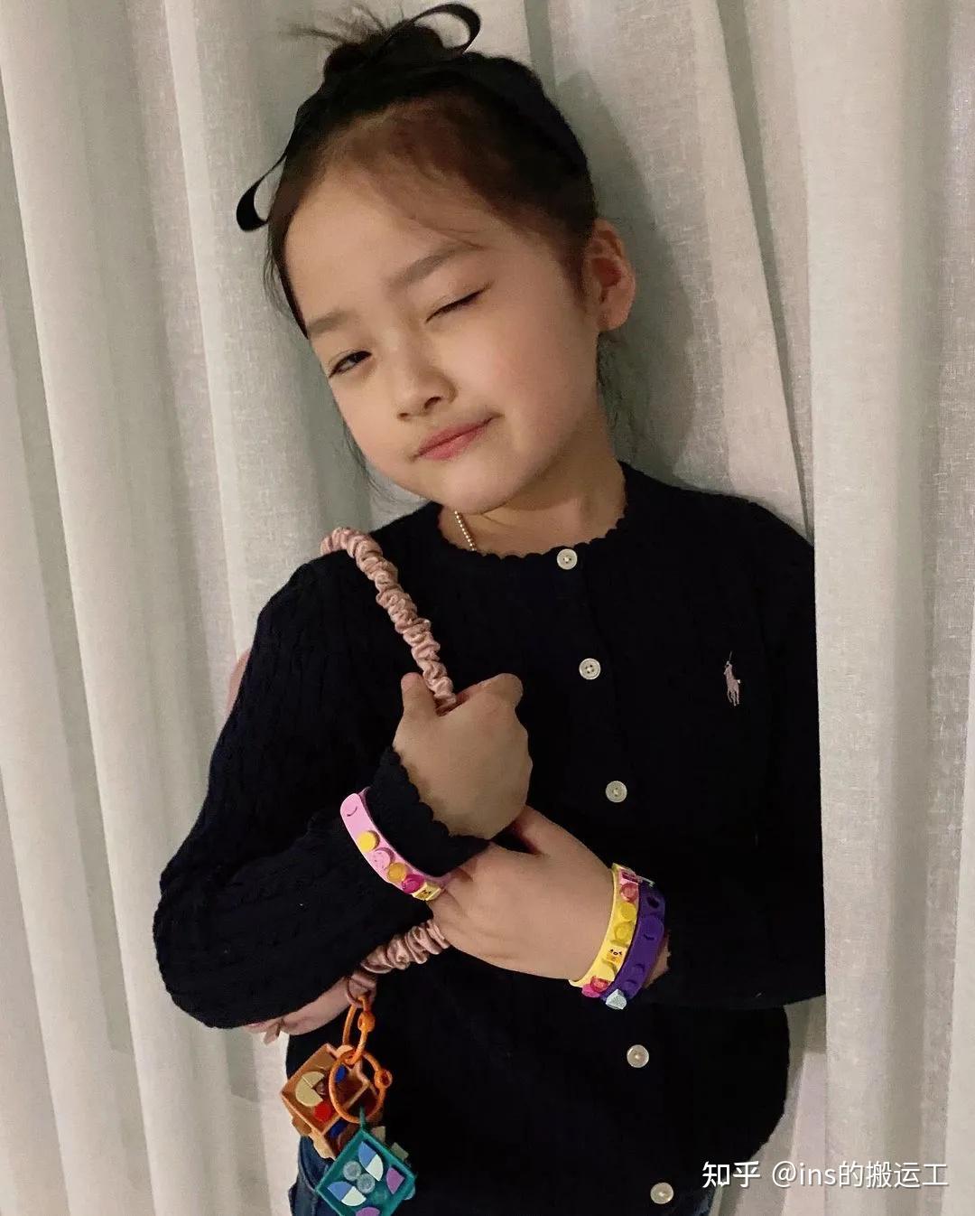 女大十八变当年霸屏的表情包权律二是整容了吗