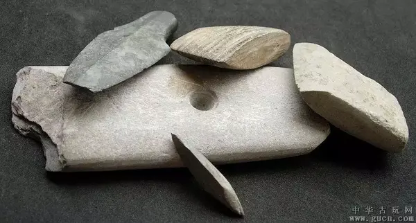 磨制石器常用的石料是砂岩