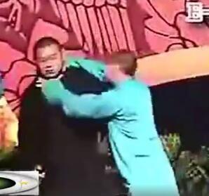 如何看待和解读早年间曹云金和岳云鹏在舞台上的冲突?