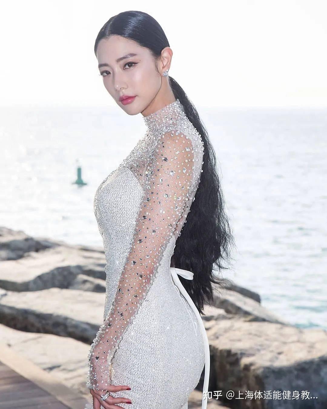 斩获"亚洲第一美女"称号的李成敏,身材有多性感?