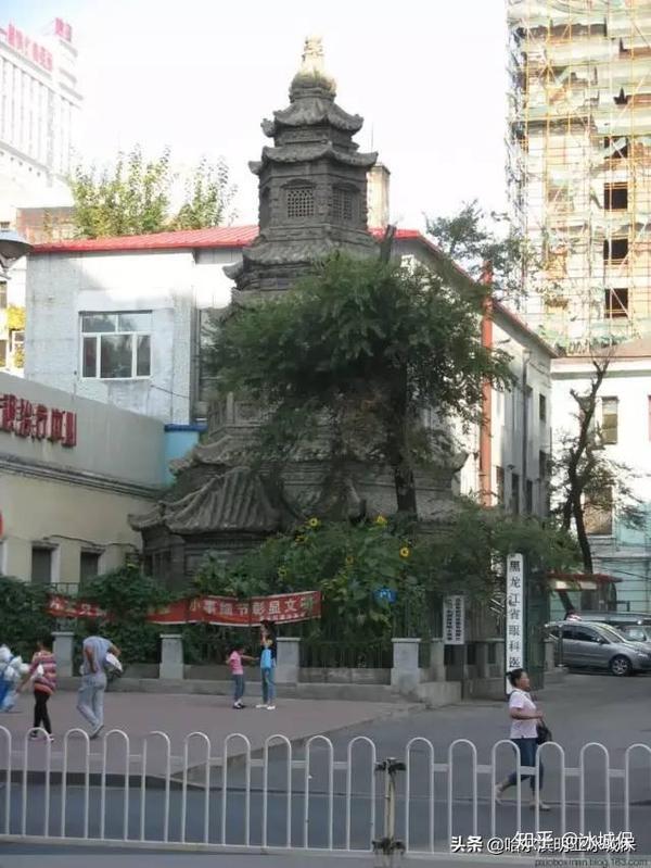 在哈尔滨生活了这么久你了解省眼科医院门前的张氏墓塔吗