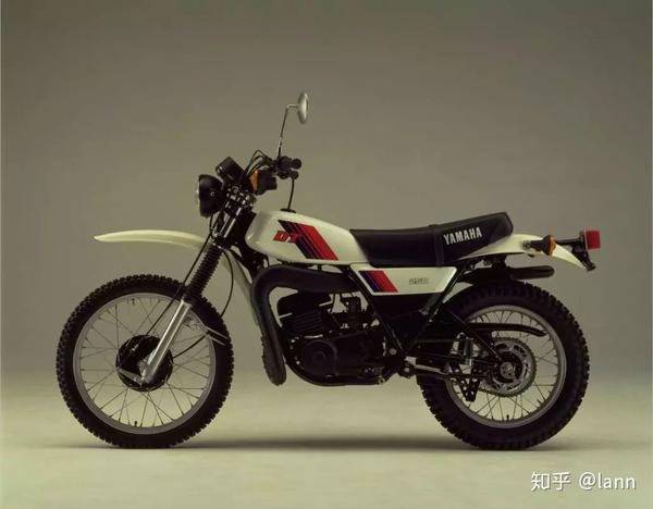 雅马哈第一台越野摩托车丨yamaha dt250年鉴