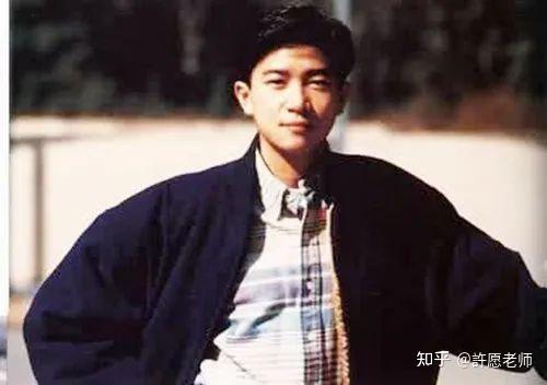 至于《交出我的心》, 它才算一首真真正正的顾嘉煇/黄霑为这位未来