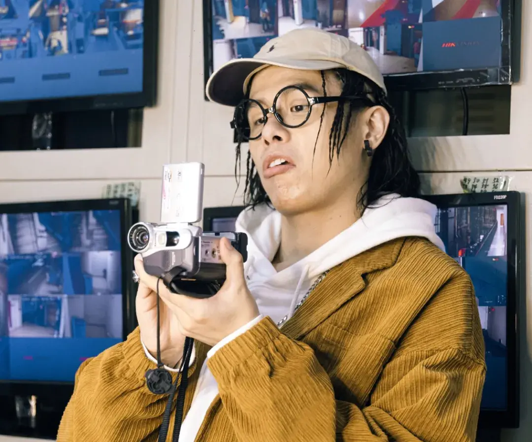 ty法老大傻3bangz等一大批rapper的歌里我都发现了这种新兴的文学载体