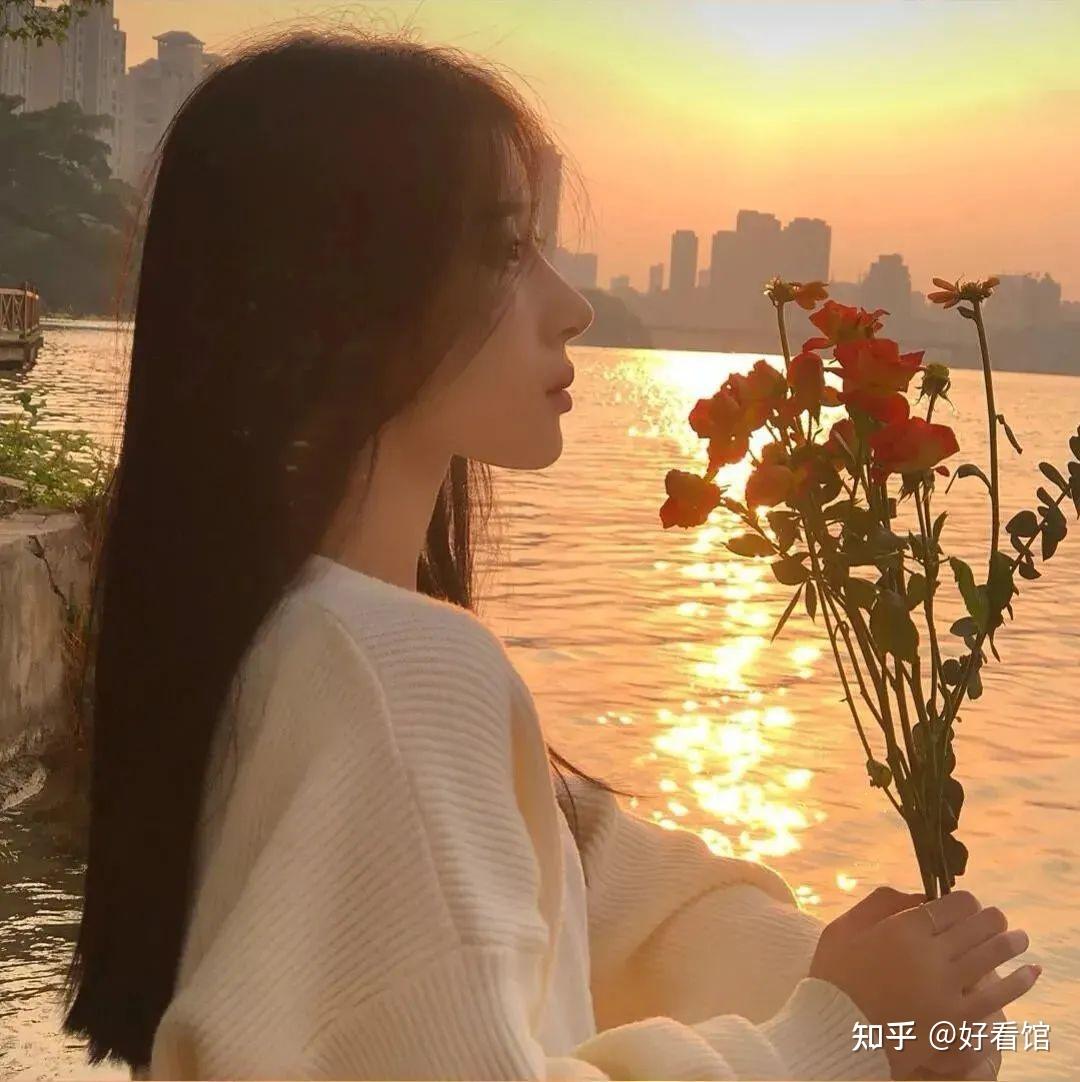 唯美落日头像女女生头像落日夕阳日落头像女背景夕阳的照片高清图片