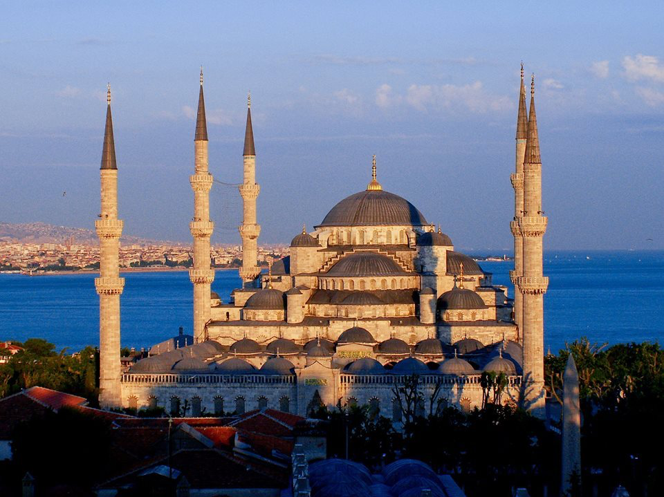 穆荣旅游5座值得一游的最美清真寺