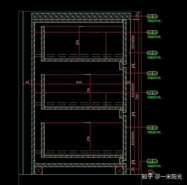 以下是右边三个抽屉的竖剖面图. 以下是最右边有横竖纹路