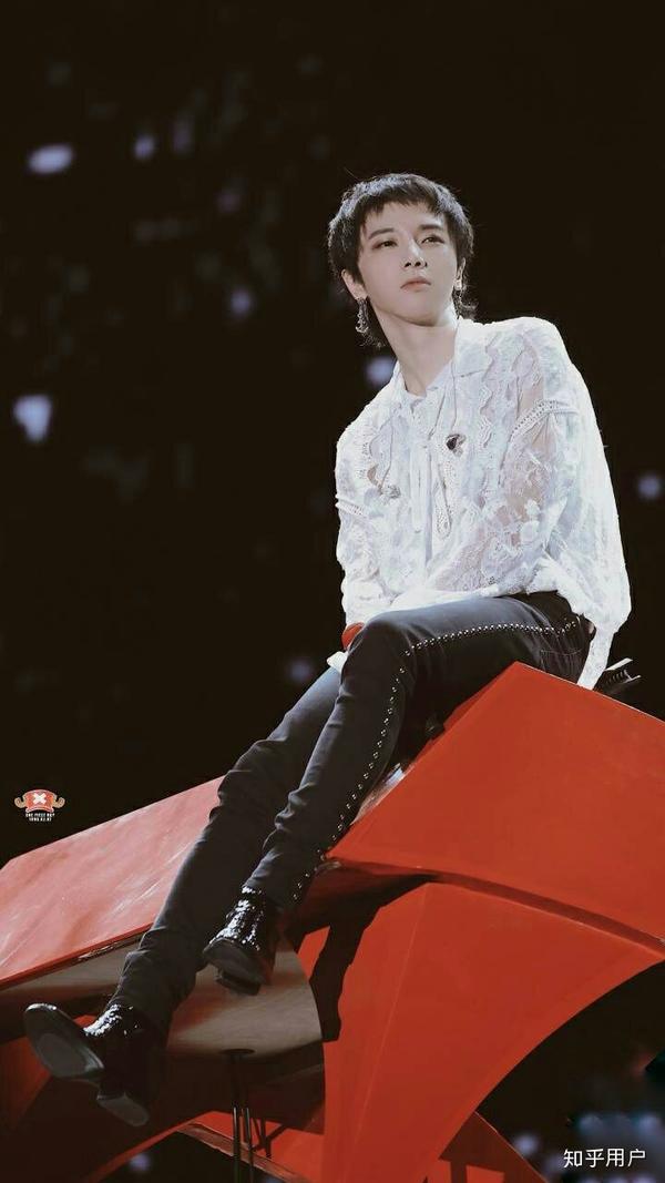 现场看华晨宇2018年火星鸟巢演唱会是怎样一种体验?