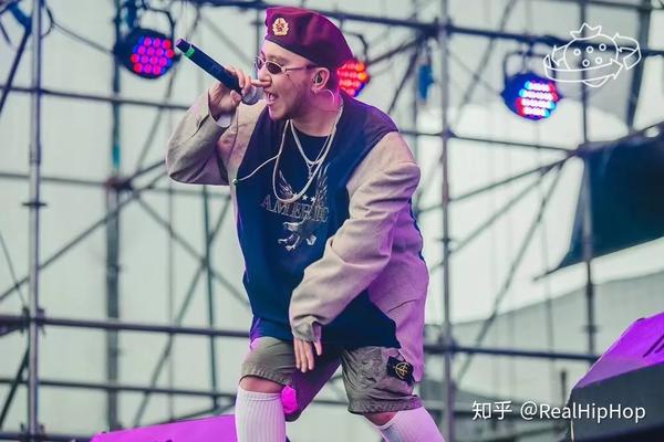 新疆有新生代的福克斯也有og级的阿克江akin