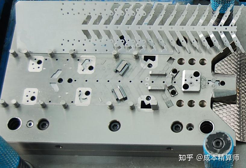 冲压模具介绍与成本估算