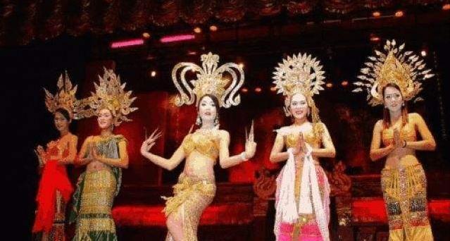 泰国人妖皇后妮莎嫁给中国富豪之后富豪是如何对她的