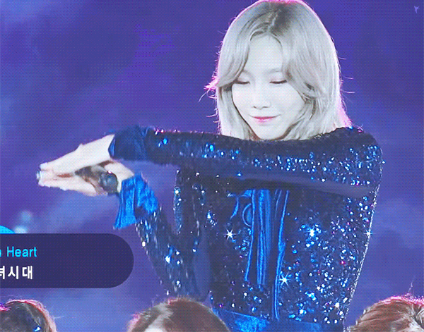 第一秒想到这张动图 安利一个少女时代早期泰妍的现场 devils cry