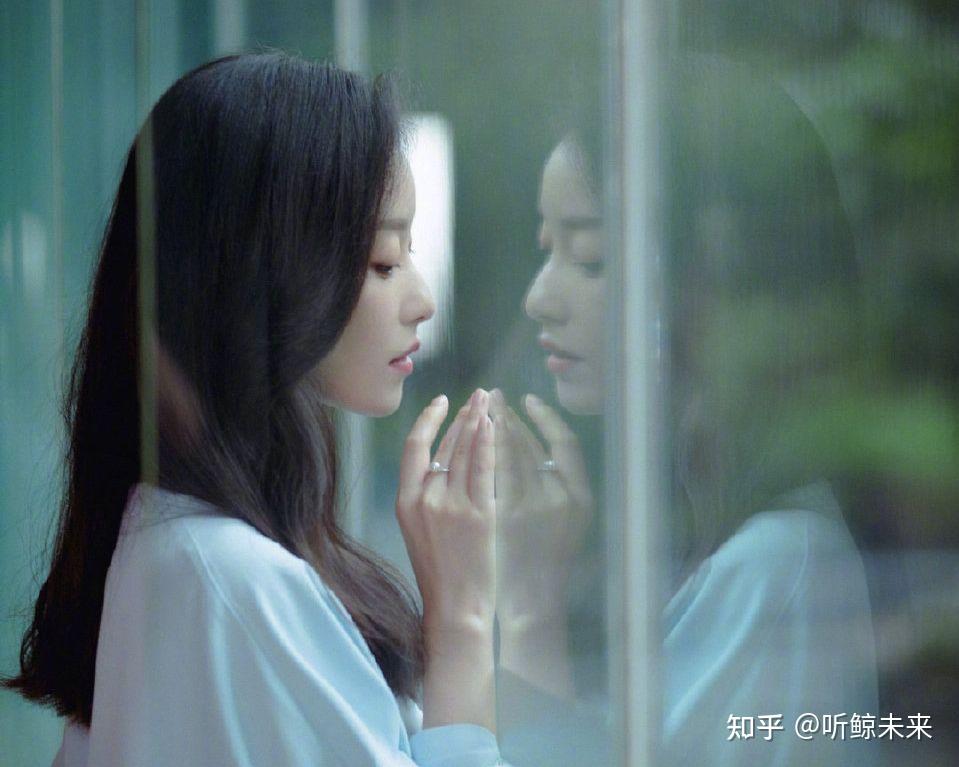 如何评价倪妮侧颜