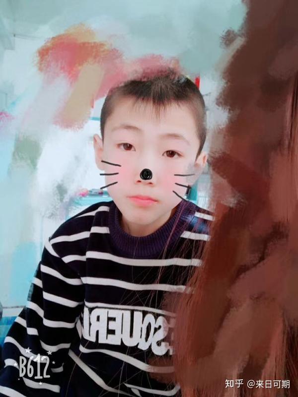 他很安静又高高瘦瘦的,希望他能长成超帅的男孩子