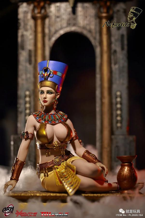 上图中可以看出古代埃及女性