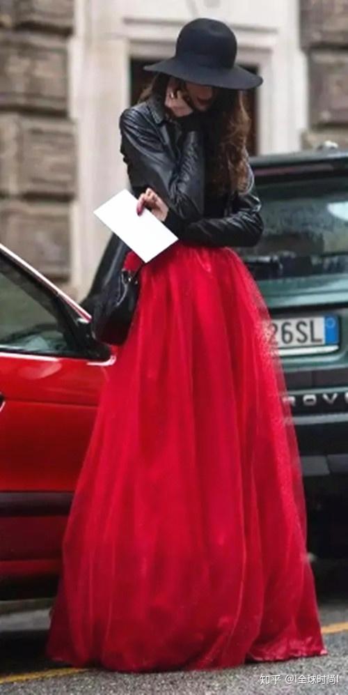 蔡依林终于好好穿衣服了红裙配牛仔优雅迷人如少女般美丽