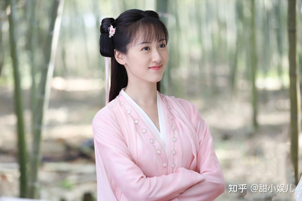 而且还不止一部:赵丽颖主演的《蜀山战纪之仙侠传奇》里,袁冰妍客串了