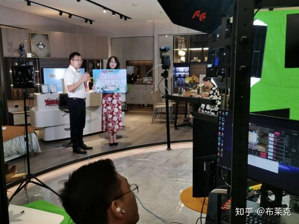 八爪龙多路直播导播台推流