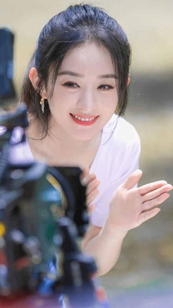 赵丽颖壁纸你是刹那清艳的一瞥此后粉黛三千无人能入我眼